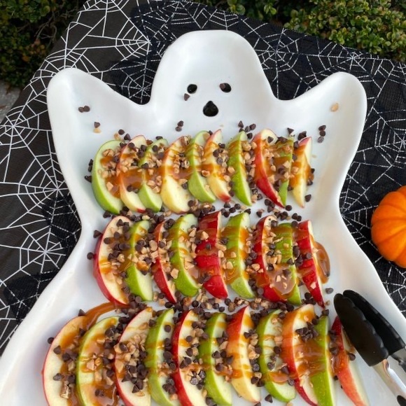 Pottery Barn Cute and Spooky Large Ghost Shaped Serving Tray 👻 - Picture 9 of 16